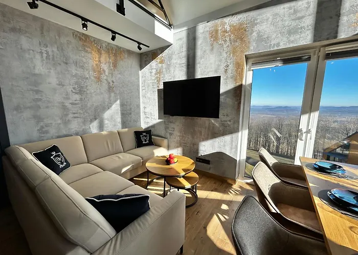 Blue Hill By Hillside *