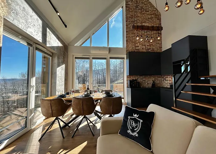 Blue Hill By Hillside Apartment