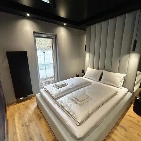 Blue Hill By Hillside Apartman *
